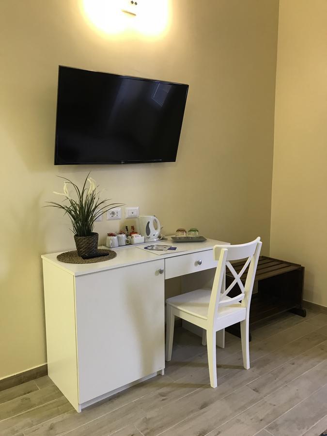 Serventi Longhi Rooms Roma Exterior foto