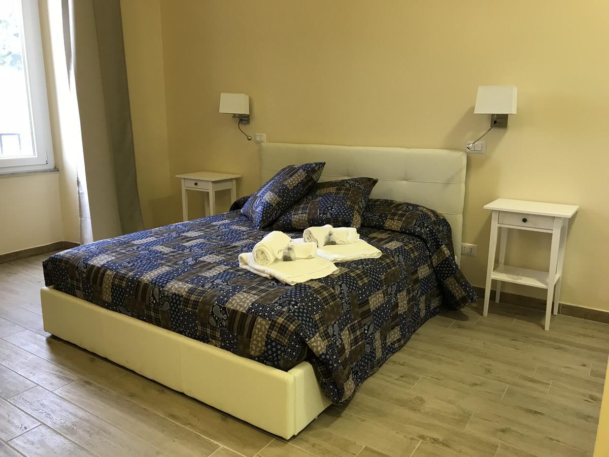 Serventi Longhi Rooms Roma Exterior foto