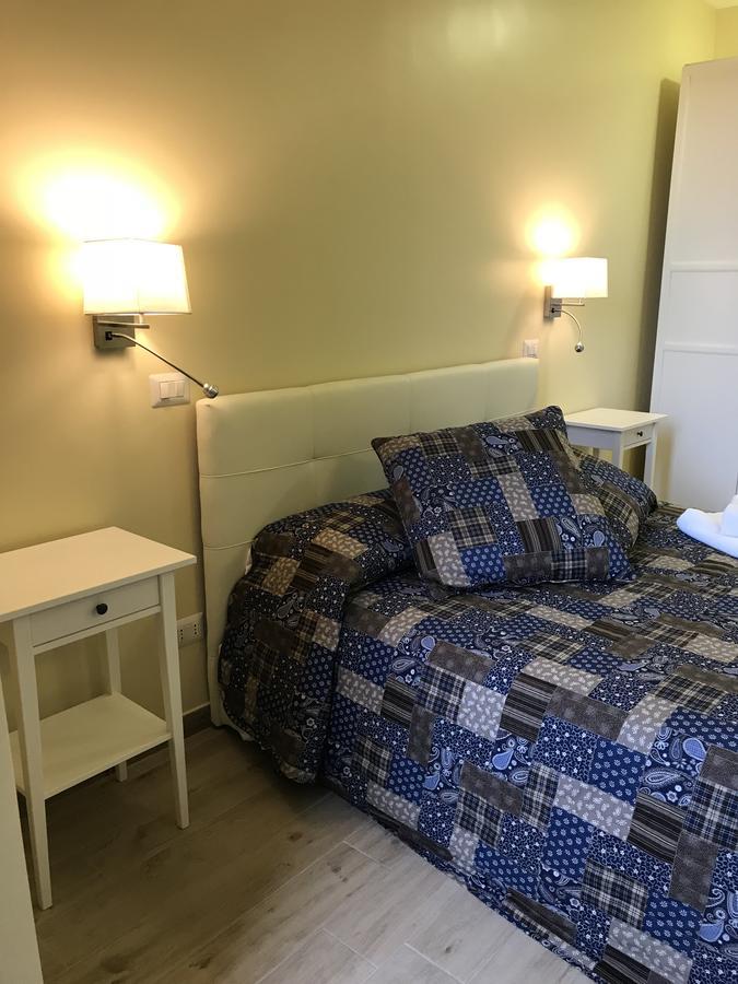 Serventi Longhi Rooms Roma Exterior foto